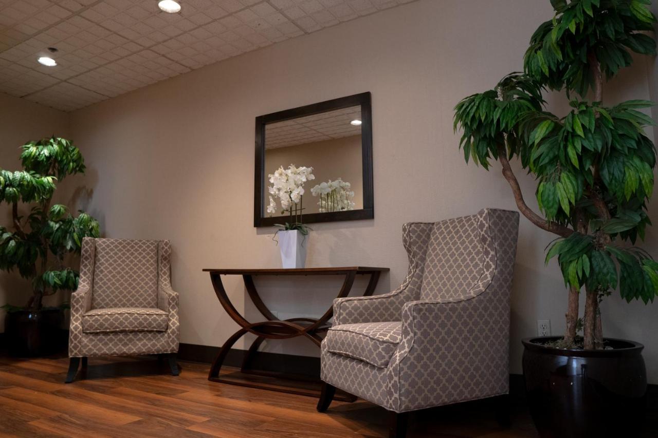 Monarch Hotel & Conference Center Clackamas Luaran gambar