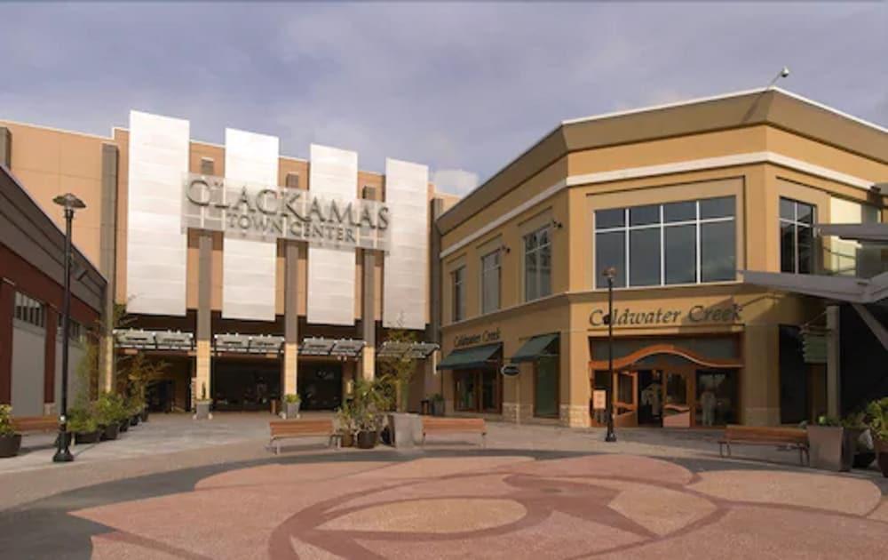 Monarch Hotel & Conference Center Clackamas Luaran gambar