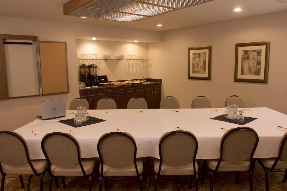Monarch Hotel & Conference Center Clackamas Luaran gambar